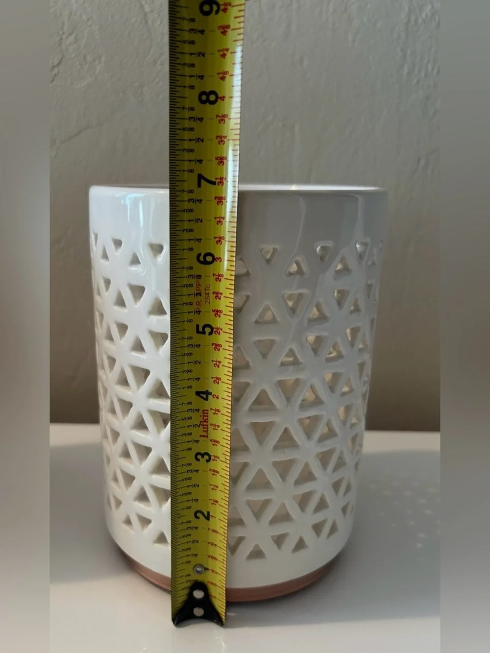 Yankee Candle Ceramic Lattice White & Brass Hide Away Candle Holder. New in box